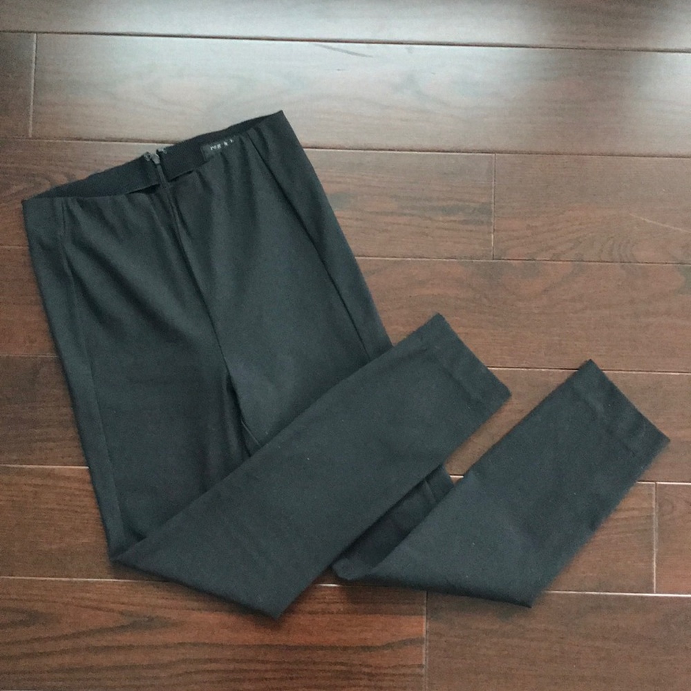 Very gently used Rag & Bone Simone pants, size 4
